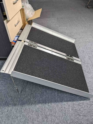 600 lbs laadvermogen Aluminium legering rolstoel oprit voor betere toegankelijkheid