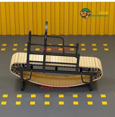 Gepersonaliseerde gemotoriseerde hondensnelweg voor trainingen van huisdieren Kleuren en duurzaamheid