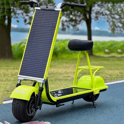 36V zonne scooter met slanke zonnepanelen en opvouwbaar ontwerp 35-70km bereik per oplaad