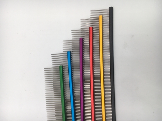 Functionele haarverzorging huisdier hond kam met aangepaste kleur en duurzame aluminium legering